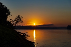 Rio Madre De Dios Sunset Landscape Amazonas Perù